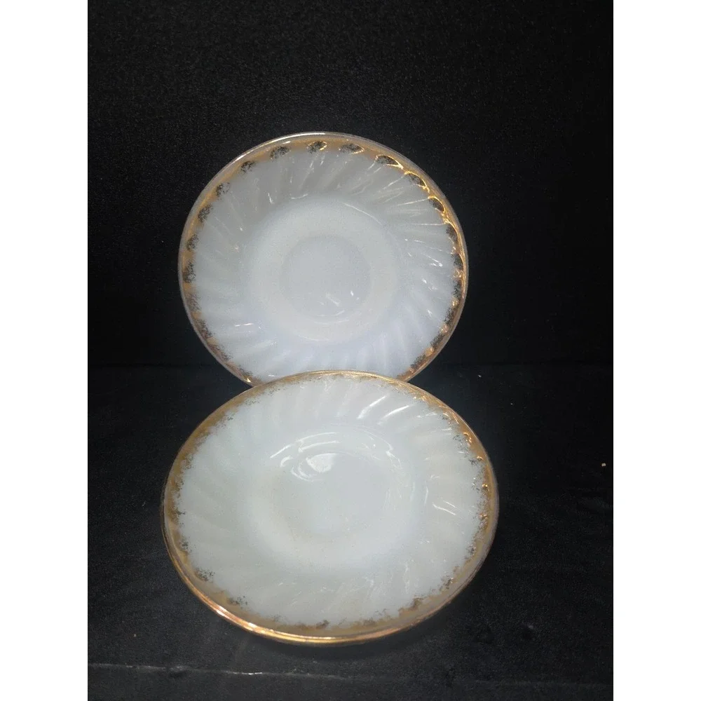Anchor Hocking Golden Shell Saucers, Swirl Lustre Plates, Gold Trim, Set Of‎ 2